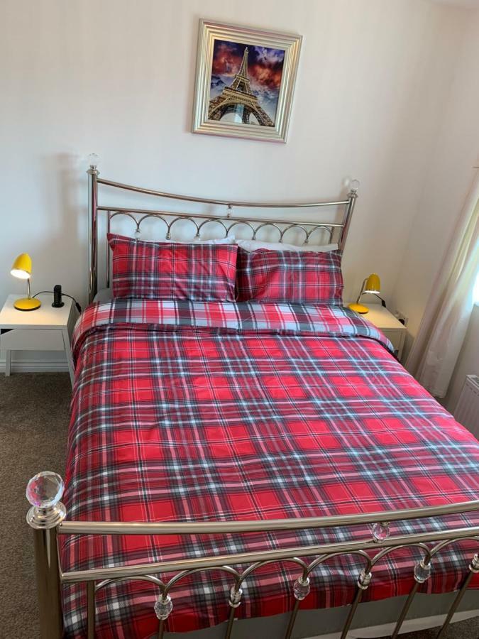 Villa Hollybrae House Sleeps Up To 6 à Kirkcaldy Extérieur photo
